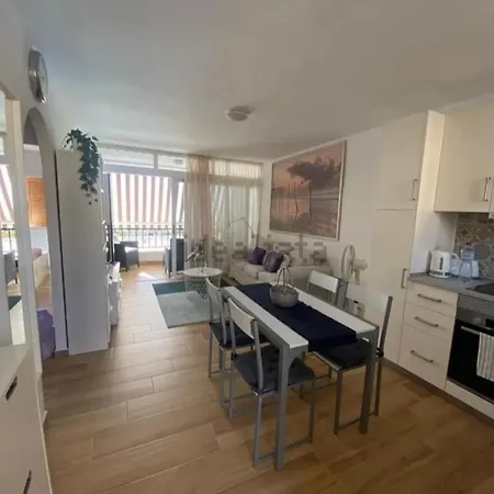 Fayser 301 Close To Beach, Fully Renovated, Air Con Appartement *